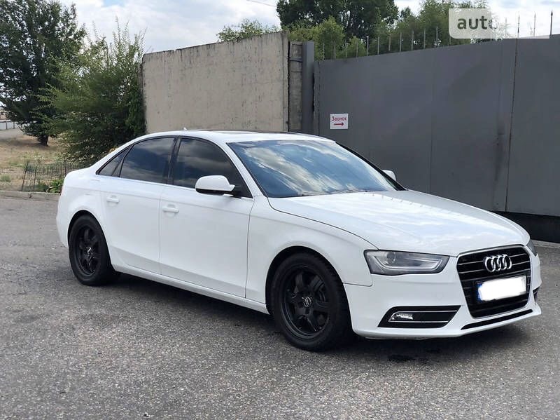 AUDI A4