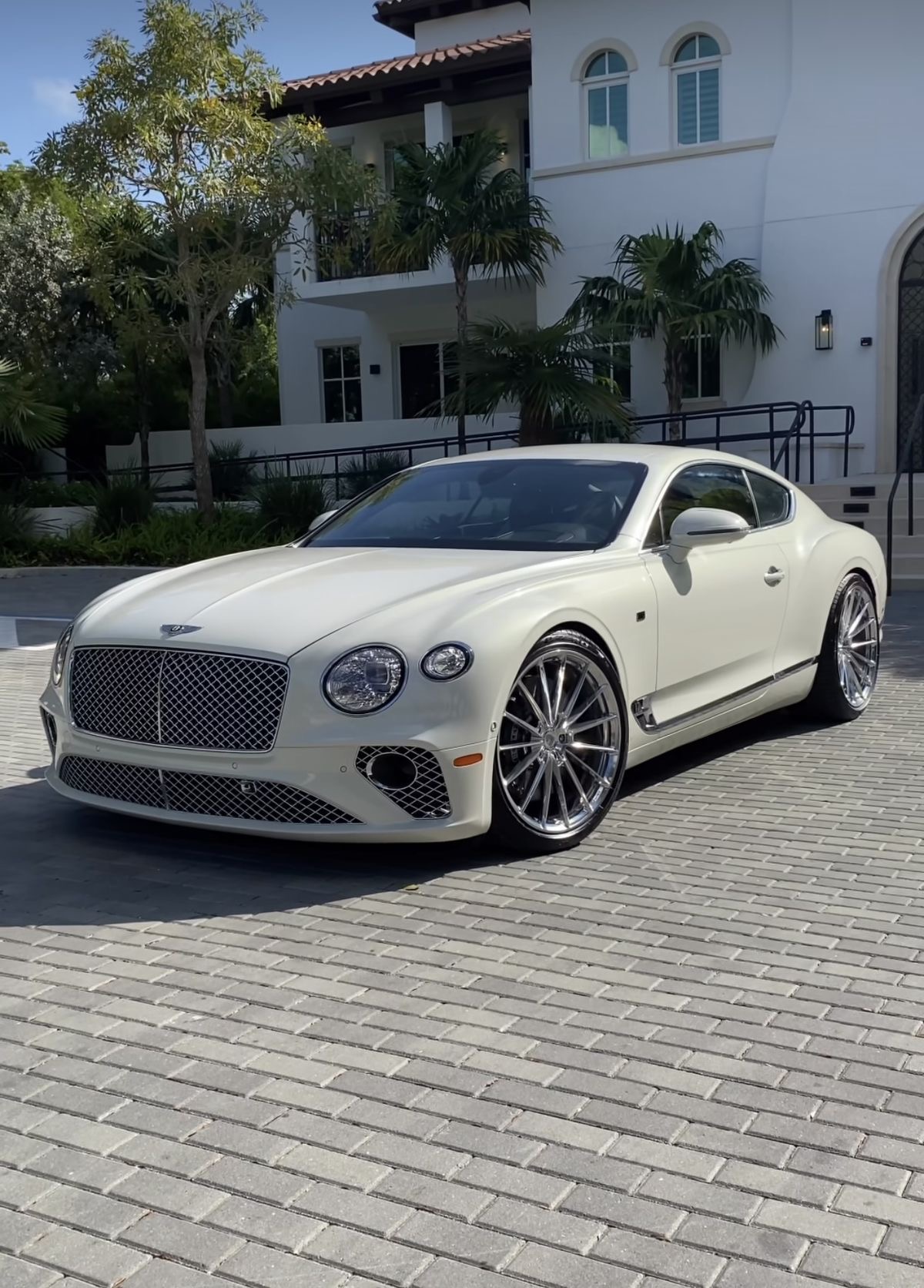 Bentley Bentley